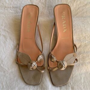 Vintage Prada Rosette Rose Flower Silk Satin Kitten Heels Mules Beige Tan
